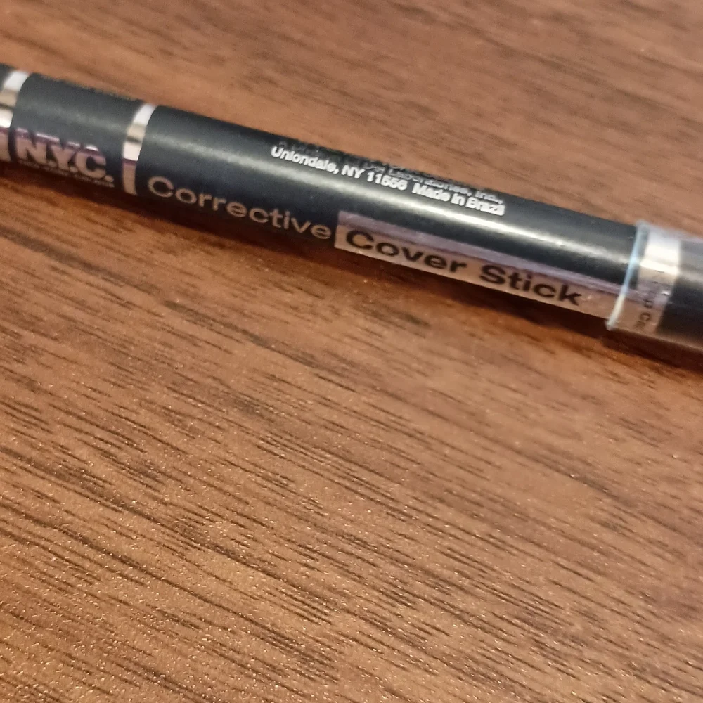 New York Colors Corrective Cover Stick